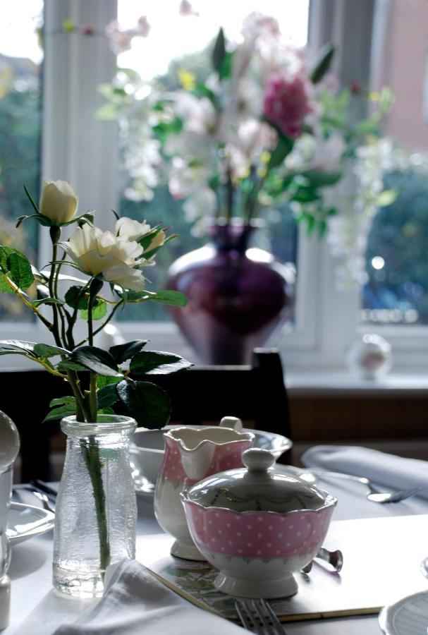 Cherry Tree House Bed & Breakfast Bournemouth Eksteriør bilde
